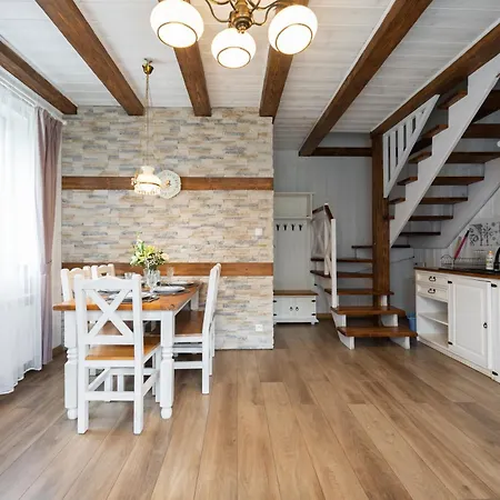 I Cicha Dolina Z Jacuzzi *