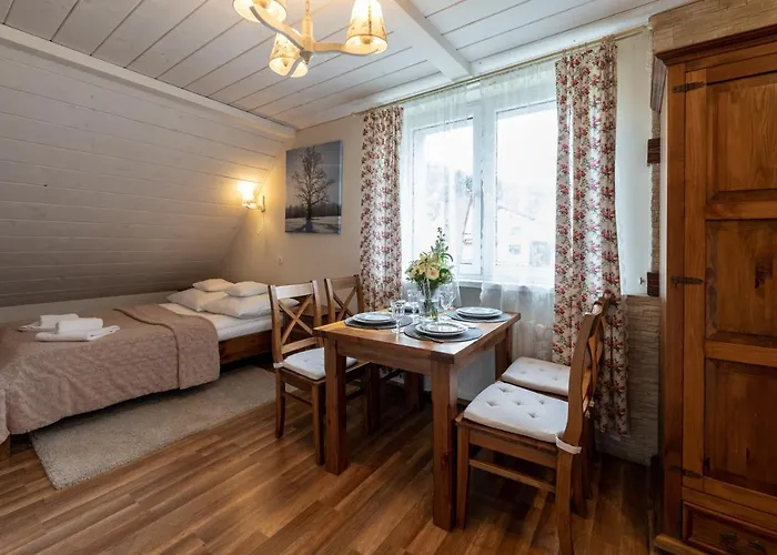 Domki I Apartamenty Cicha Dolina - Jacuzzi, Sauna, Basen * Szczyrk