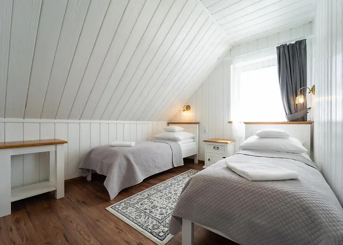 Domki I Apartamenty Cicha Dolina - Jacuzzi, Sauna, Basen Szczyrk