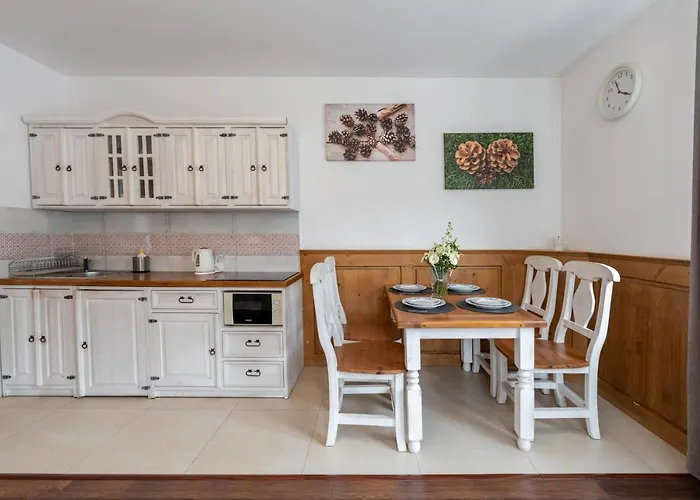 I Cicha Dolina Z Jacuzzi *