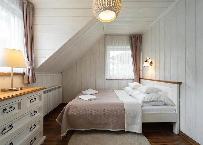 Domki I Apartamenty Cicha Dolina - Jacuzzi, Sauna, Basen Apartment *